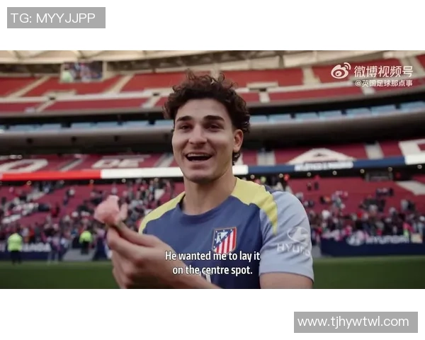 足球明星化妆包的魅力与时尚搭配揭秘让你成为球场上的闪耀焦点